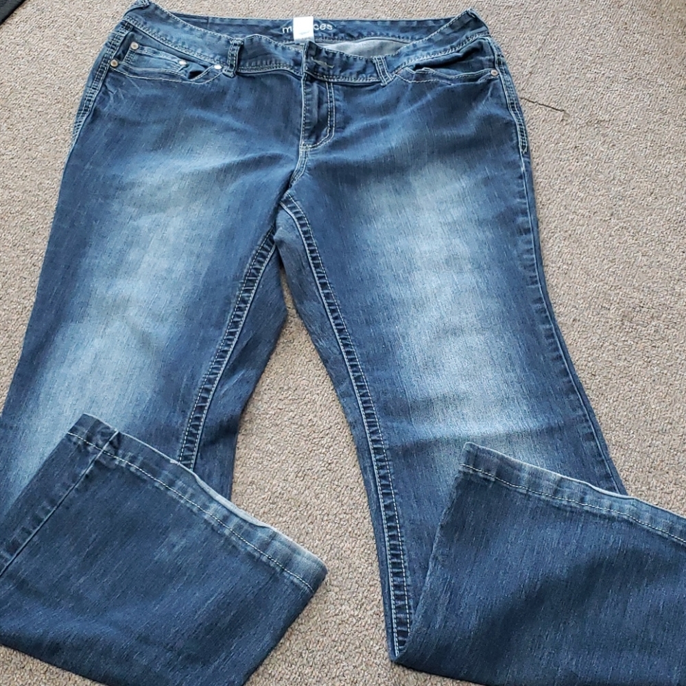 Women's bell bottom jeans